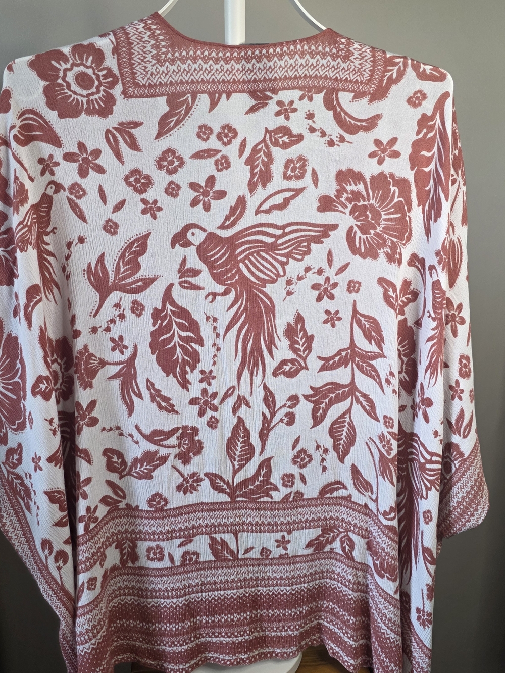 Vince Camuto Boho Bird Print Tassel Kimono | Coral & Ivory Open Front Cover Up - Picture 5 of 8